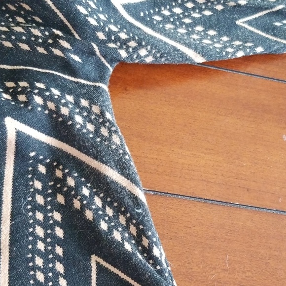 EYE CANDY 🍭 LEGGINGS - Picture 6 of 7